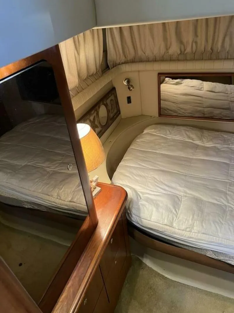 Slide: The Image of Cruisers Yachts 37 2004 - 5869590