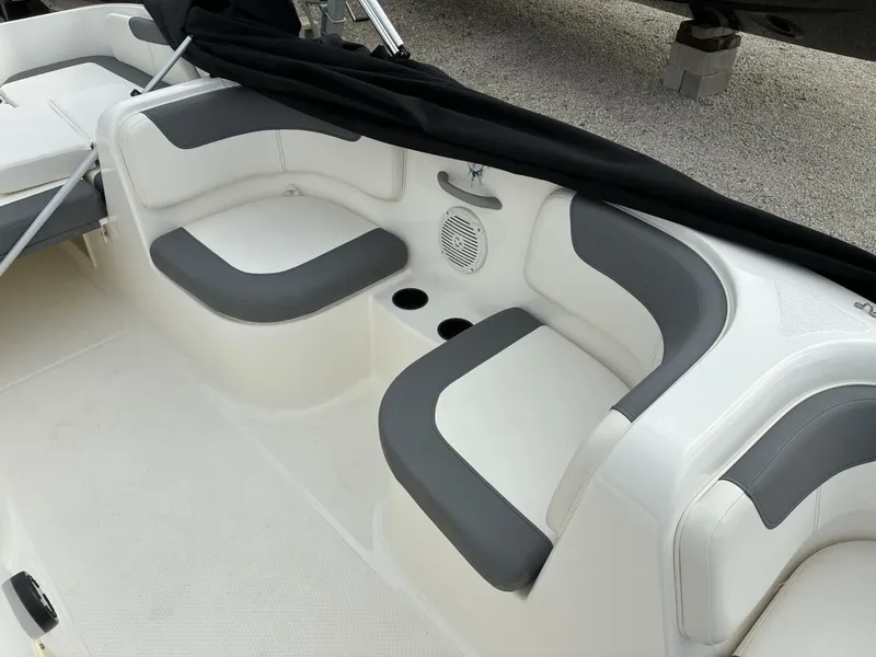 Slide: The Image of Bayliner 180XL Element 2023 - 5869926