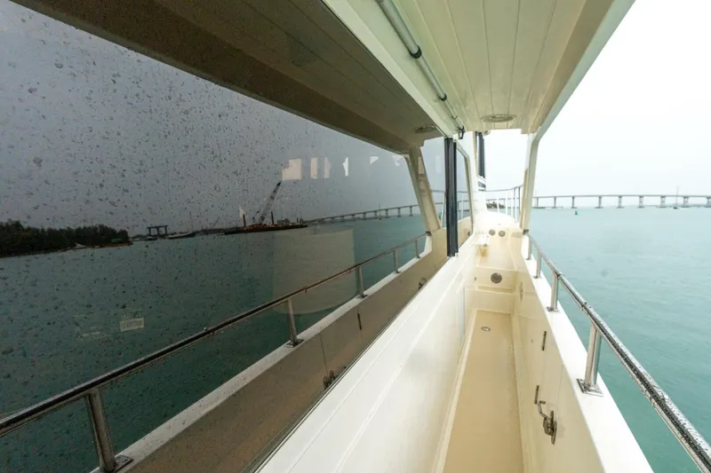 Slide: The Image of Offshore Yachts Pilothouse 2005 - 5929107