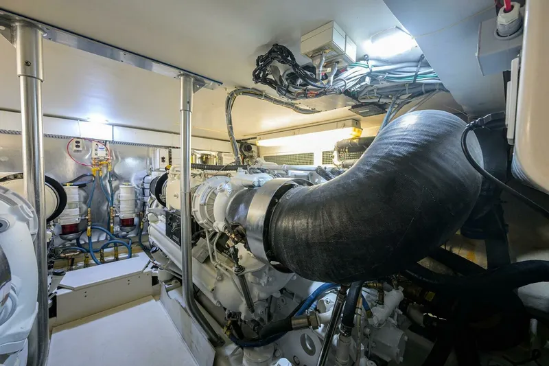 Slide: The Image of Ocean 57 Super Sport 2006 - 7676889
