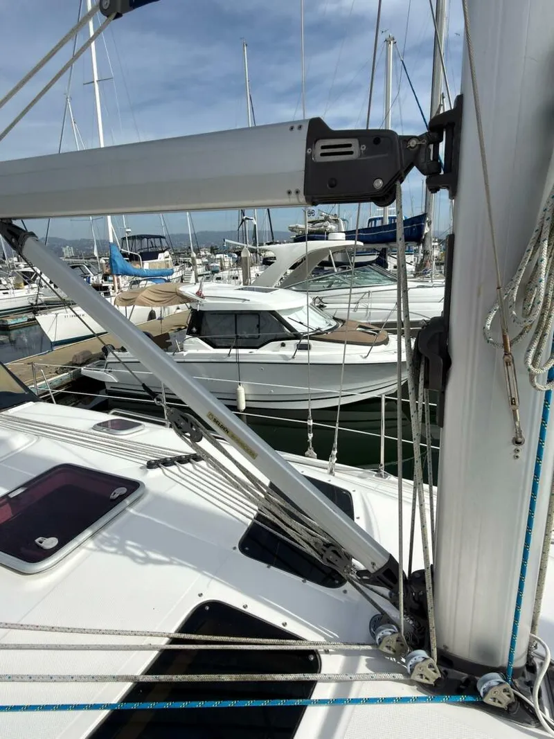 Slide: The Image of Gooseneck and Boom Vang - 5933757