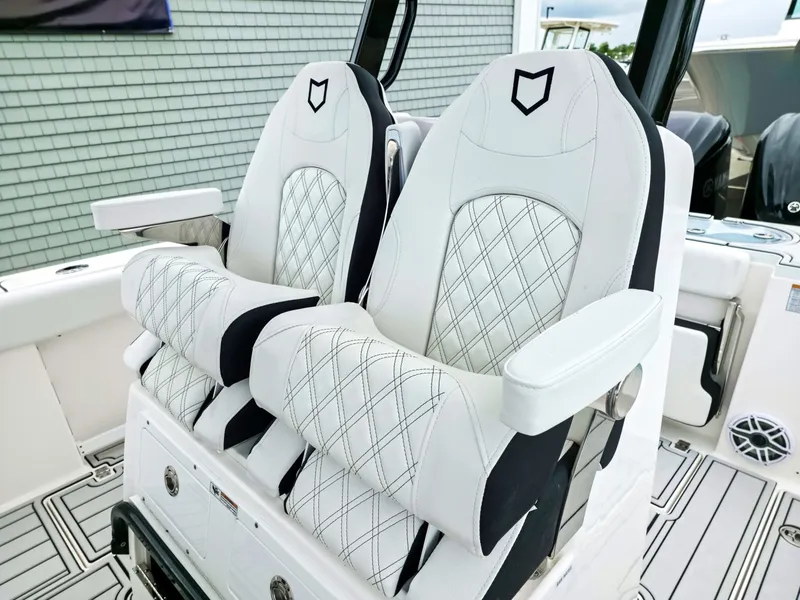Slide: The Image of Sea Fox 288 Commander 2027 - 7220658