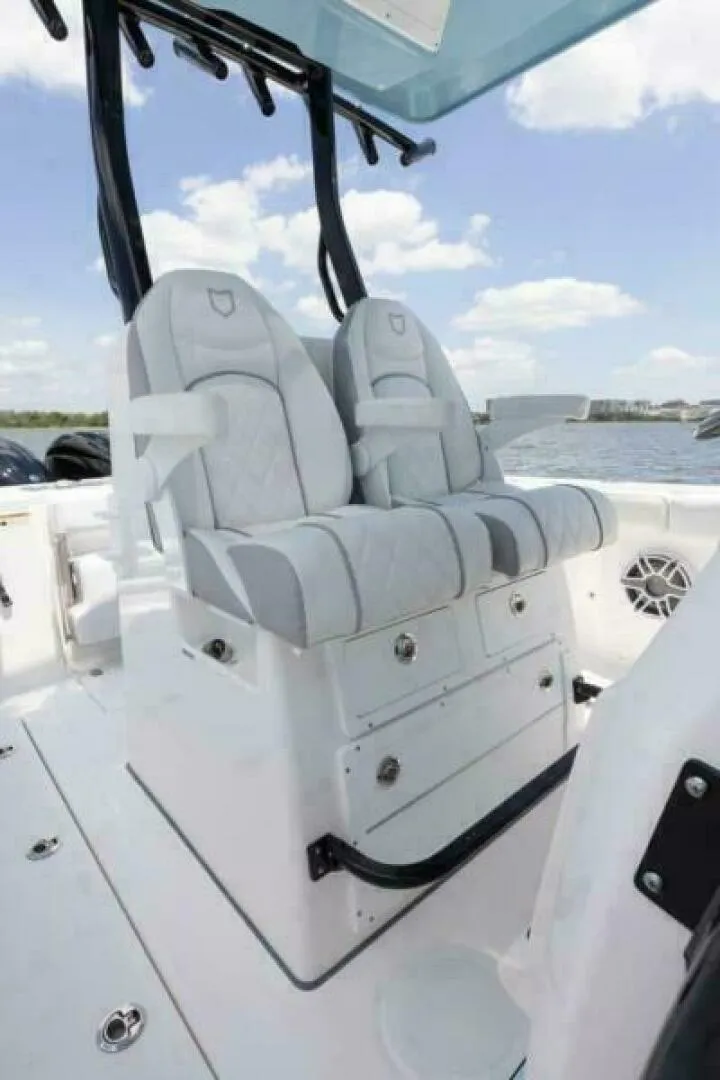 Slide: The Image of Sea Fox 288 Commander 2027 - 5871107