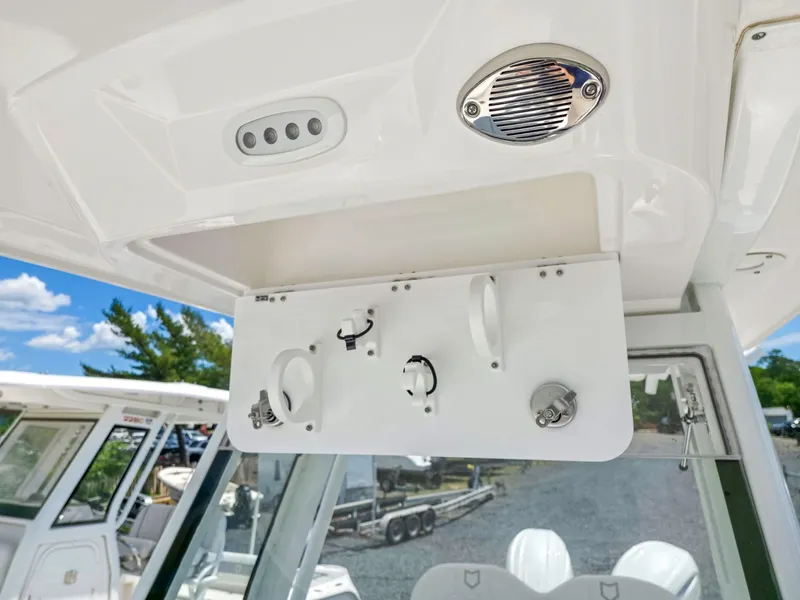 Slide: The Image of Sea Fox 268 Commander 2027 - 6514036
