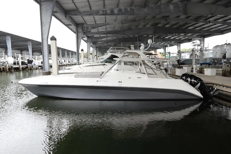 The Image of Intermarine 380 Sport 2014 - 5871818