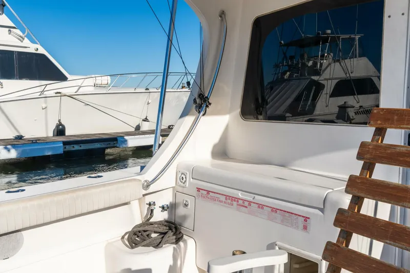 Slide: The Image of 2004 Luhrs 36 Convertible - 5885544