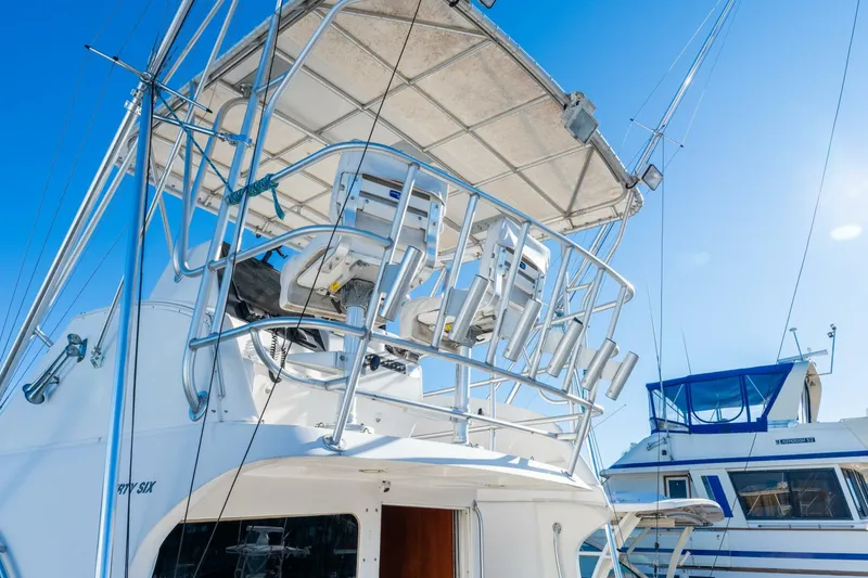 Slide: The Image of 2004 Luhrs 36 Convertible - 5885532