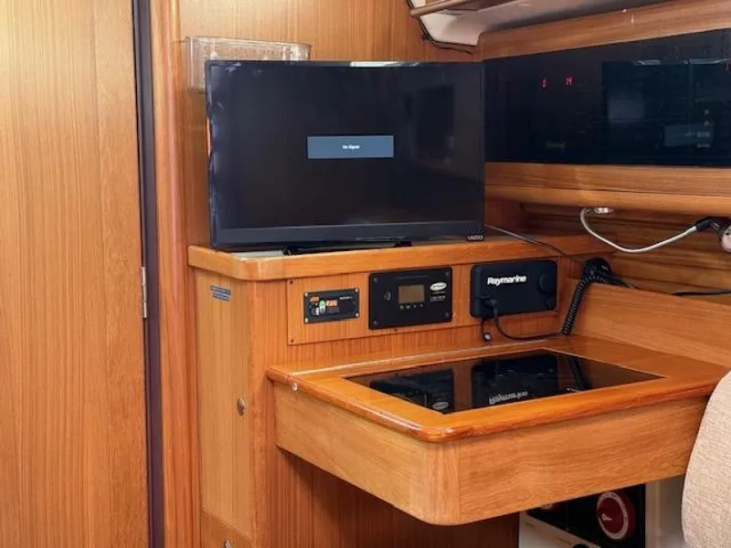 Slide: The Image of Head 35' Catalina 355, Island Time II - 5875340