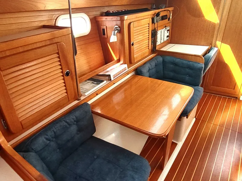 Slide: The Image of Catalina 36 MkII 2000 - 5872618