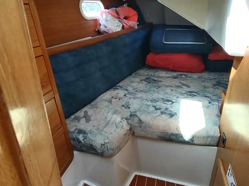 Slide: The Image of Catalina 36 MkII 2000 - 5872621