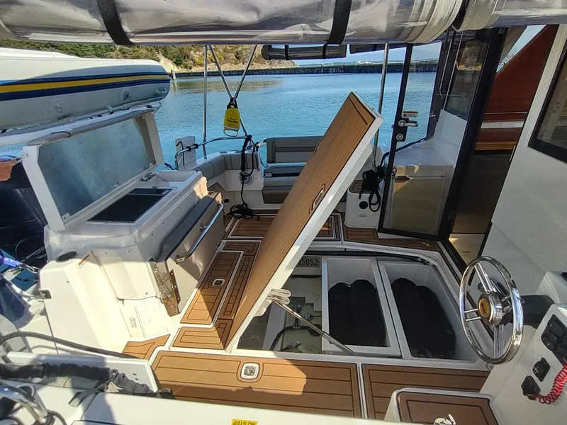 Slide: The Image of Cutwater C-32 Coupe 2020 - 5872744