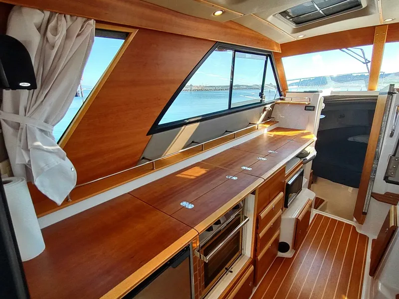 Slide: The Image of Cutwater C-32 Coupe 2020 - 5872748