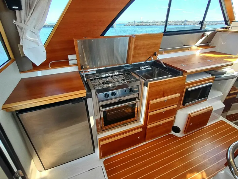 Slide: The Image of Cutwater C-32 Coupe 2020 - 5872757