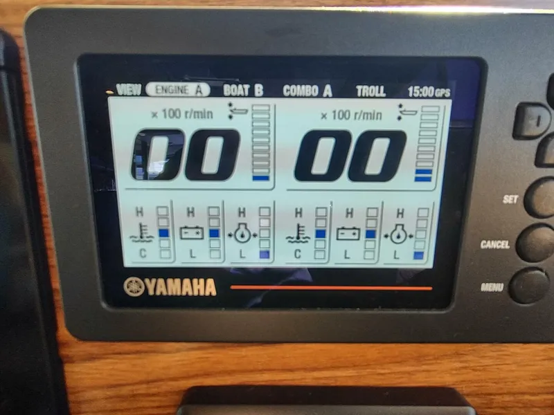 Slide: The Image of Cutwater C-32 Coupe 2020 - 5872753