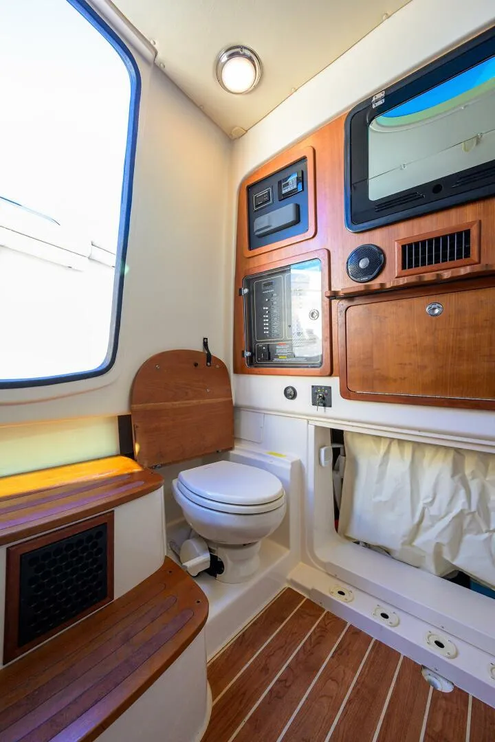 Slide: The Image of Grady-White Canyon 376 2018 - 5872857