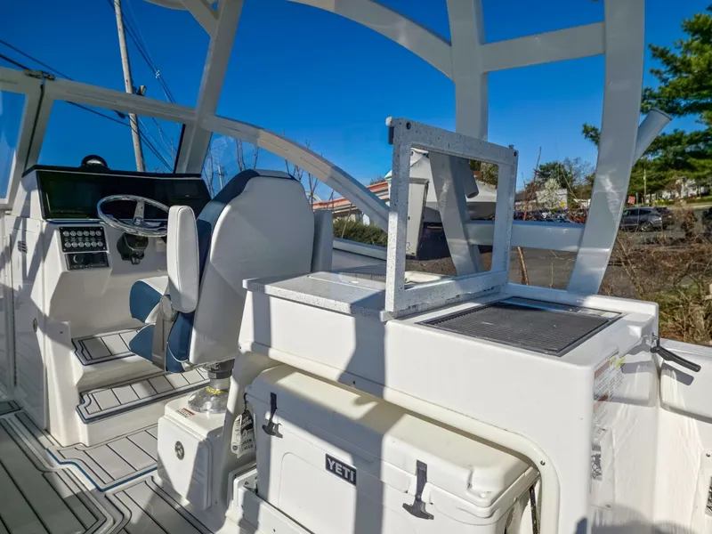 Slide: The Image of Sea Fox 268 Traveler 2026 - 6038040