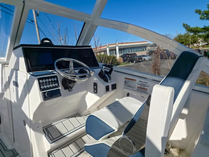 Slide: The Image of Sea Fox 268 Traveler 2026 - 6038041