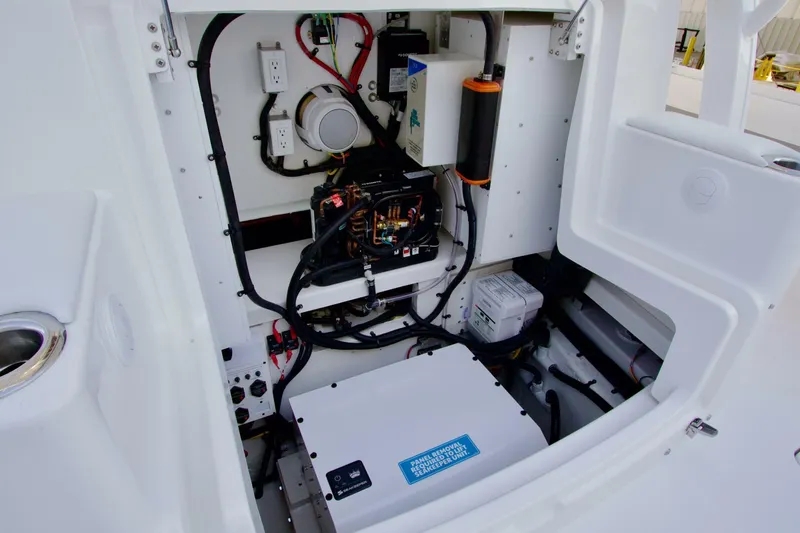 Slide: The Image of Regulator Marine 37 2026 - 5930568