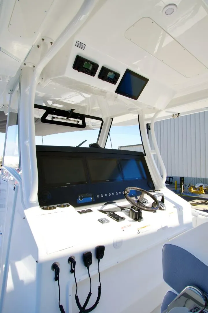 Slide: The Image of Regulator Marine 37 2026 - 5930565