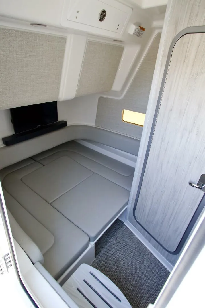 Slide: The Image of Regulator Marine 37 2026 - 5930545