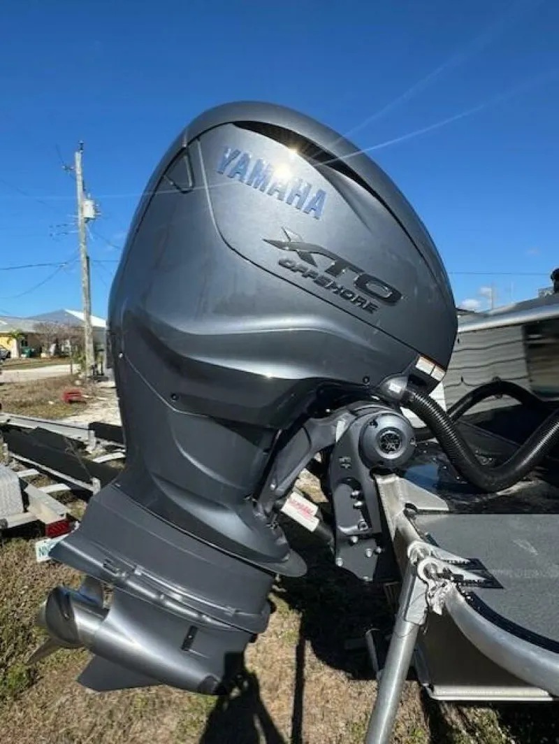 Slide: The Image of North River Endurance 2024 - 5873290