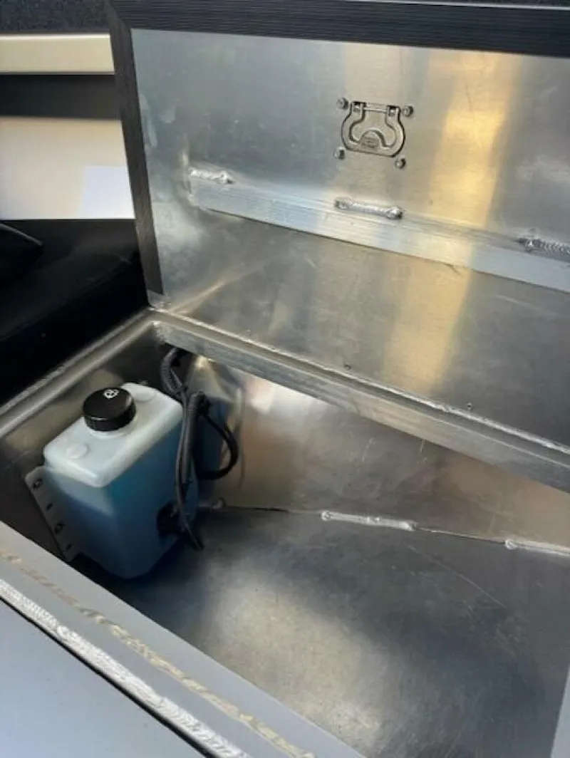 Slide: The Image of North River Endurance 2024 - 5873309