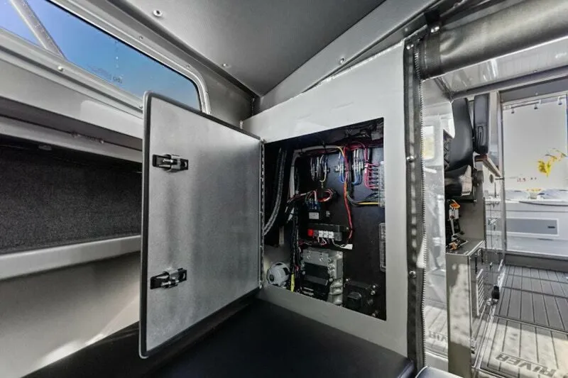 Slide: The Image of North River Endurance 2024 - 5896083