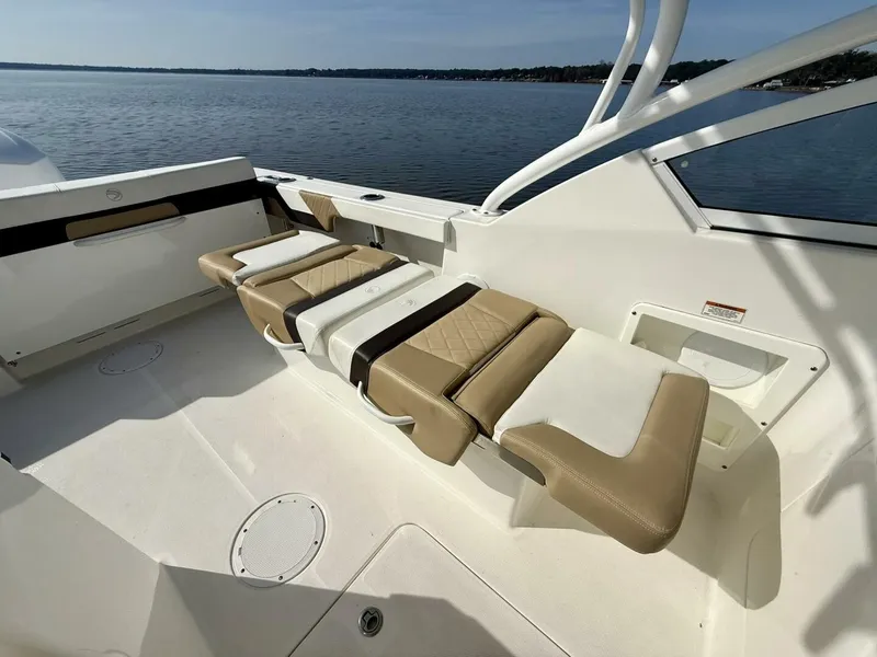 Slide: The Image of 2018 Edgewater 248 CX - 5873500