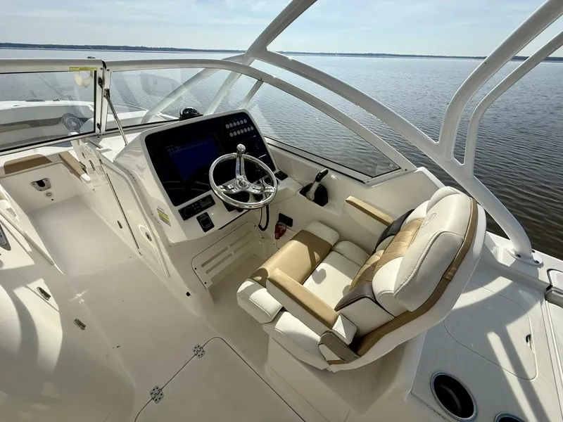 Slide: The Image of 2018 Edgewater 248 CX - 5873526