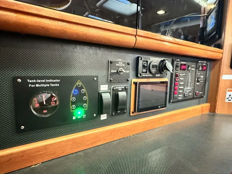 Slide: The Image of Hunter 49 2008 - 5873473