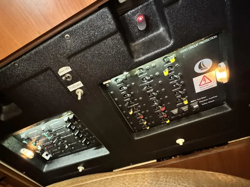 Slide: The Image of Hunter 49 2008 - 5873474