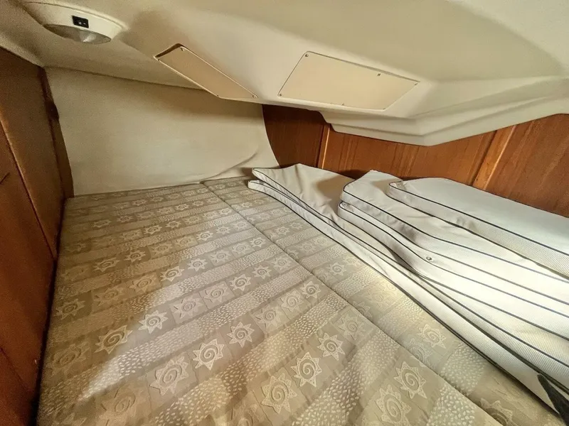 Slide: The Image of Hunter 326 2002 - 5873834