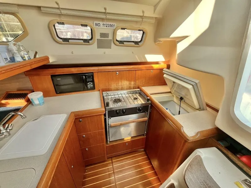 Slide: The Image of Hunter 326 2002 - 5873832