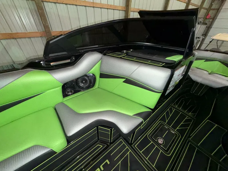 Slide: The Image of Centurion Fi21 2021 - 5878590