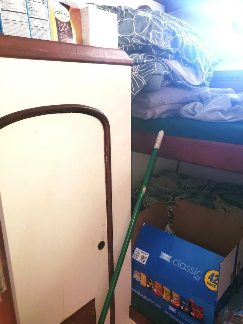 Slide: The Image of CHB SEDAN-AFT CABIN 1981 - 5881970