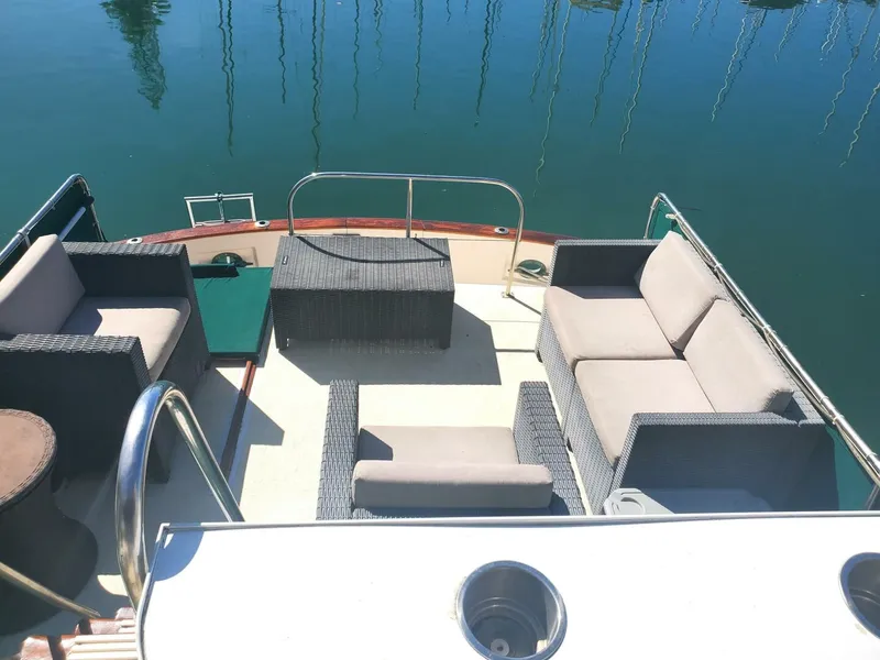 Slide: The Image of CHB SEDAN-AFT CABIN 1981 - 5879540