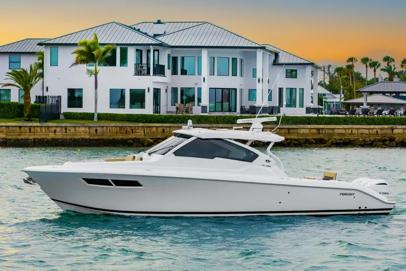 The Image of 37Pursuit375DC101 - 5899851