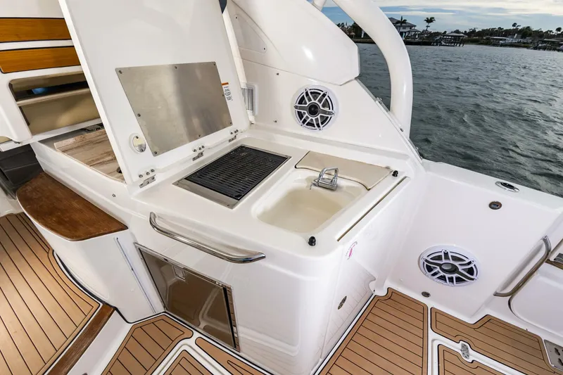 Slide: The Image of 37Pursuit375DC120 - 5899871