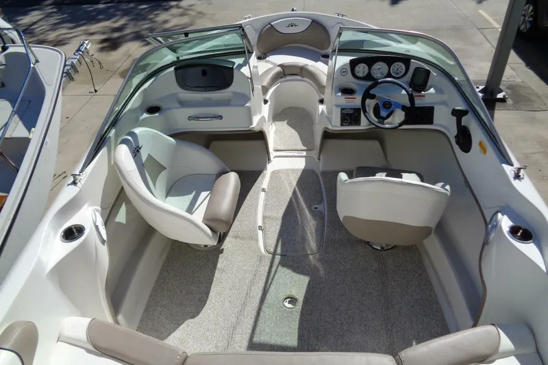 Slide: The Image of Mariah R19.9 2011 - 5875911