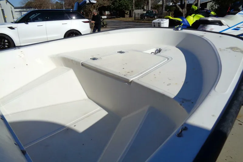 Slide: The Image of Boston Whaler Sport 2001 - 5876001