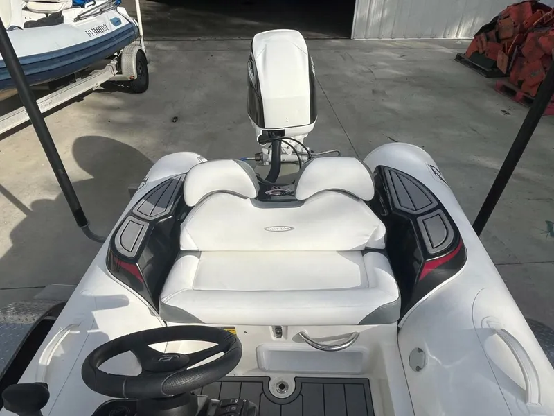 Slide: The Image of Zodiac Yachtline 360 2024 - 5900218