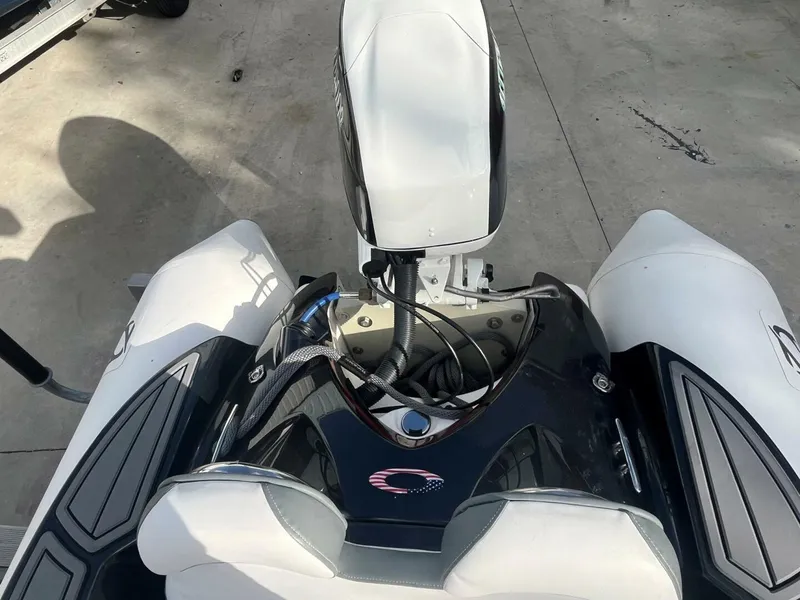 Slide: The Image of Zodiac Yachtline 360 2024 - 5900220