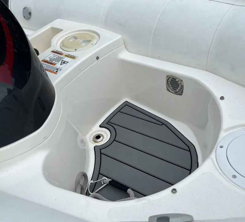 Slide: The Image of Zodiac Yachtline 360 2024 - 5900202