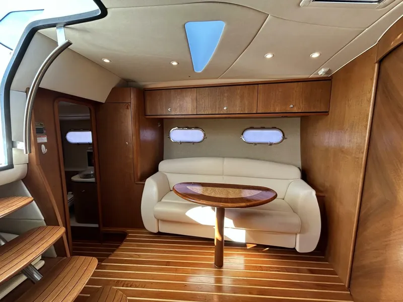 Slide: The Image of Tiara 3900 Sovran 2008 - 5876226