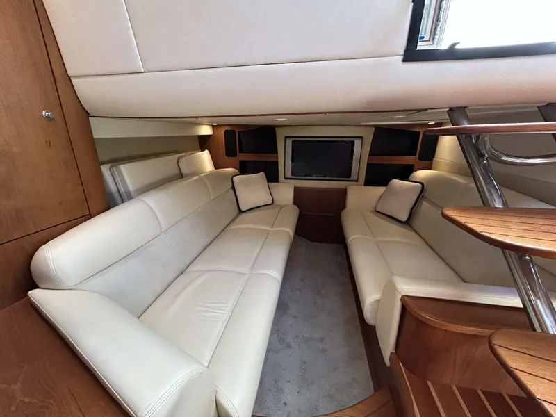 Slide: The Image of Tiara 3900 Sovran 2008 - 5876227