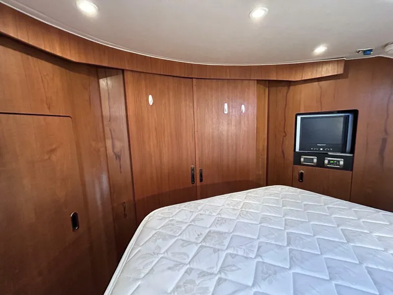 Slide: The Image of Tiara 3900 Sovran 2008 - 5876216