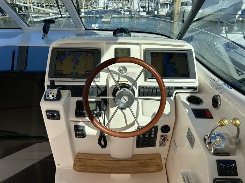 Slide: The Image of Tiara 3900 Sovran 2008 - 5876212