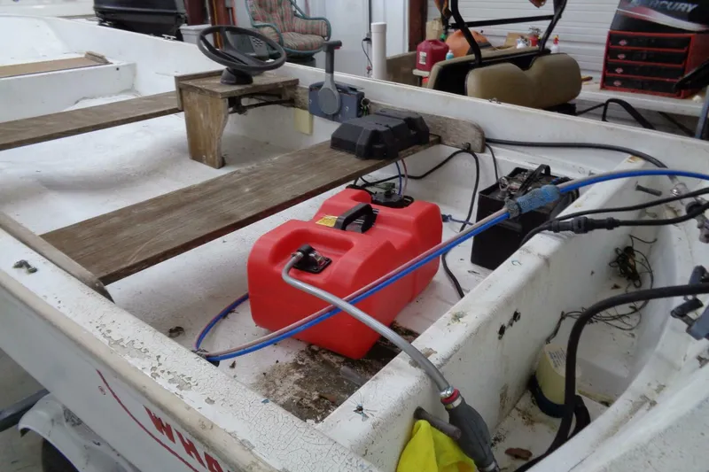 Slide: The Image of Boston Whaler 13 Sport 1964 - 5876132