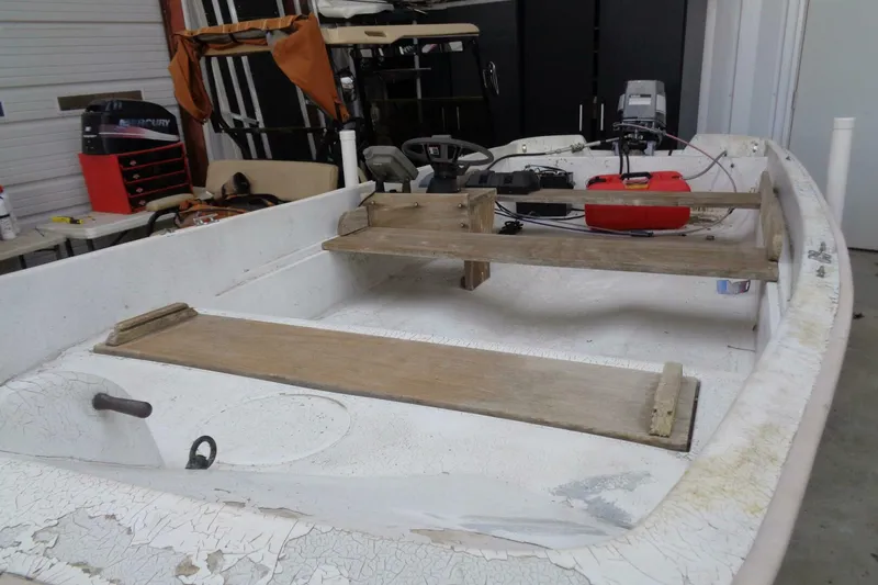 Slide: The Image of Boston Whaler 13 Sport 1964 - 5876149