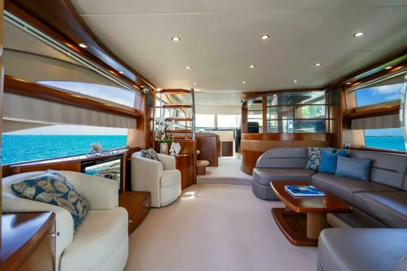Slide: The Image of Salon 2009 Princess/Viking Sport Cruisers 70 Flybridge Empire Sun - 5876237